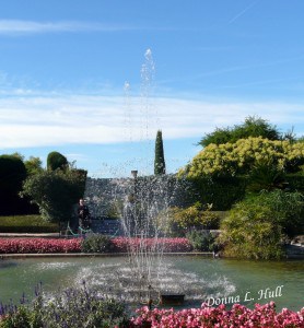 villa-rothschild-dancing-fountain gardens-villa-rothschild