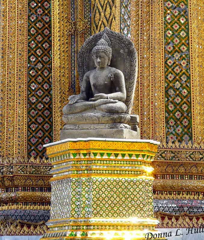 grand-palace-Thailand-statue