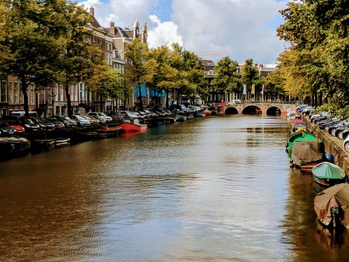 How to take a self-guided walking tour in Amsterdam