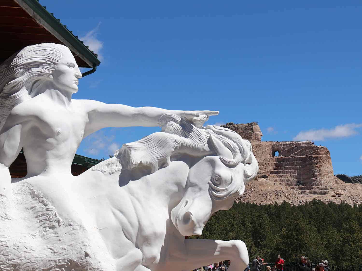 Crazy Horse and Mount Rushmore Memorials: How to Visit Two South Dakota Stone Monuments
